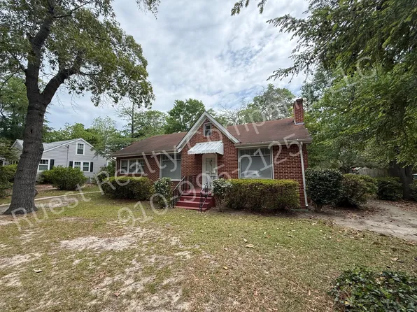 102 Bauersfeld St, Hamlet, NC 28345