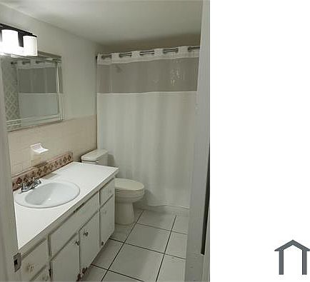 2nd image of 382 E Royal Palm Rd APT 5