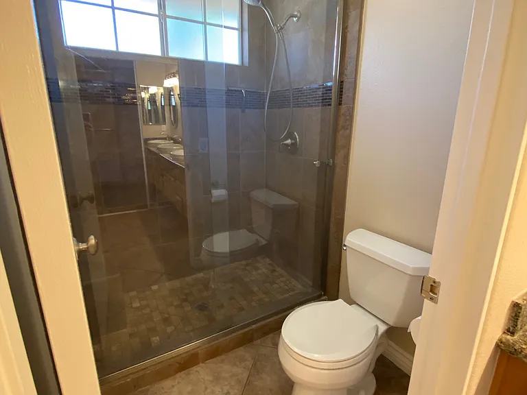 12488 Creekview Dr — Photo 15