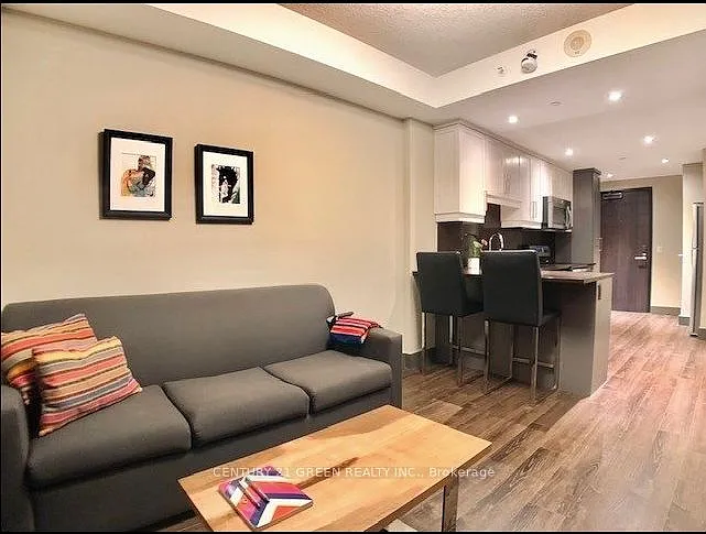 2 bed, $1,149 — Photo 2