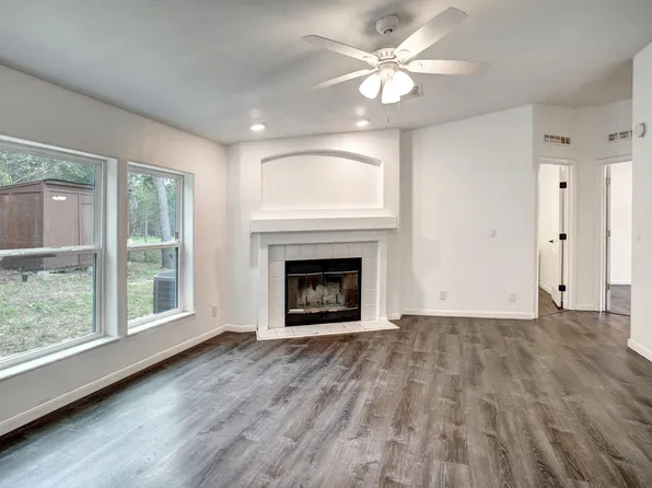 127 Serenity Dr, Bastrop, TX 78602