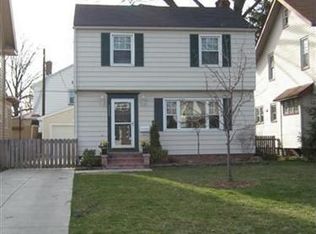 2242 Arthur Ave, Lakewood, OH 44107