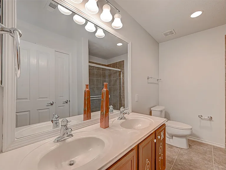 13600 Breton Ridge St #32C — Photo 39