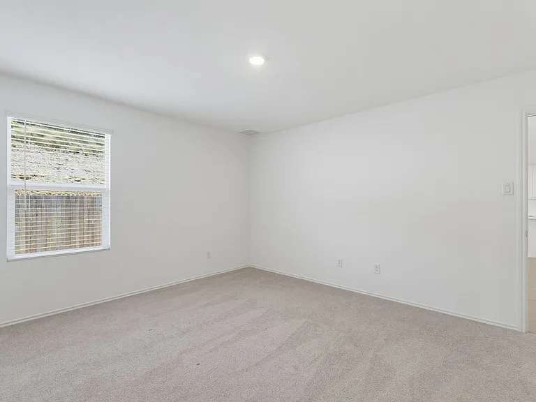 216 Ayla Marie Cv — Photo 11