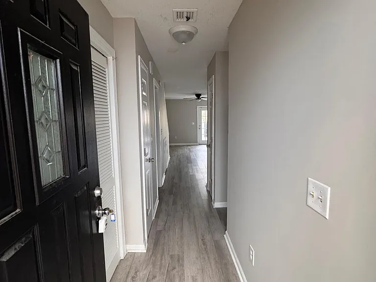 4807 Little River Rd #9 — Photo 5