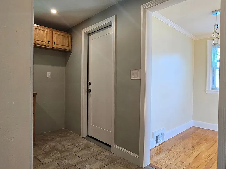84 Gladeside Ave — Photo 3