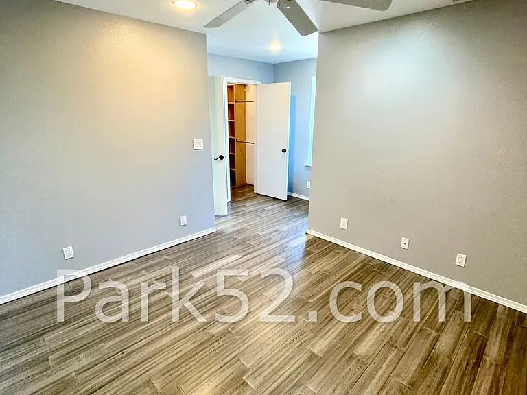 808 S Oxford St — Photo 21