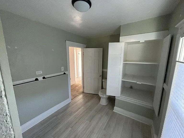 1004 Woodward Ave — Photo 19