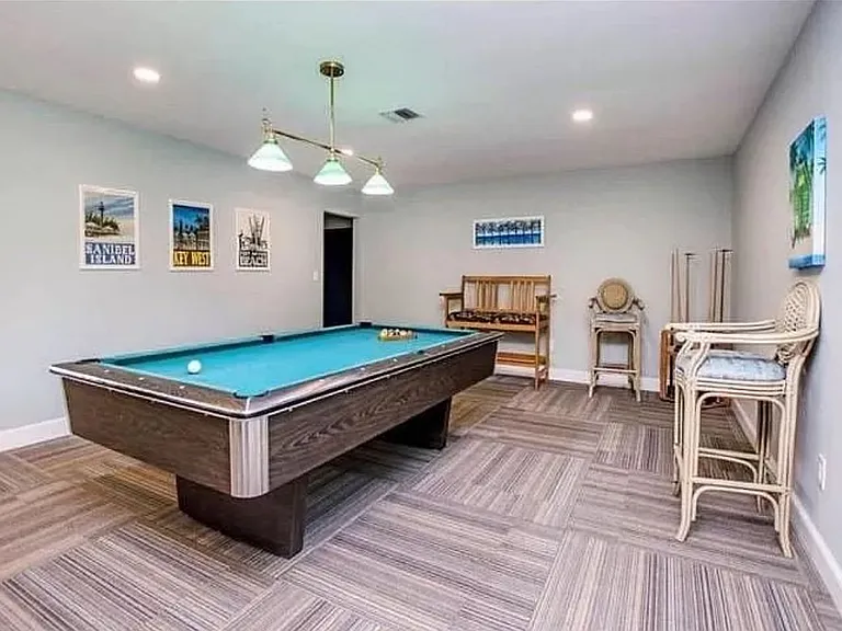 4265 Island Cir #B — Photo 6