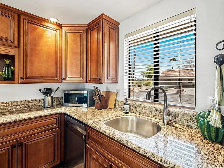 40588 Pebble Beach Cir — Photo 24