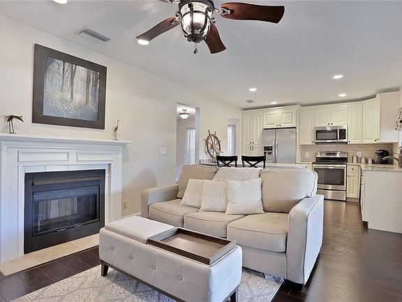 4th image of 3617 Fremantle Dr