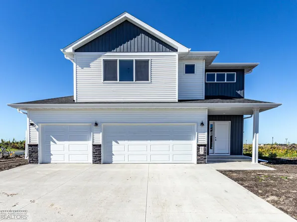 2579 Fulton Loop S, Fargo, ND 58104