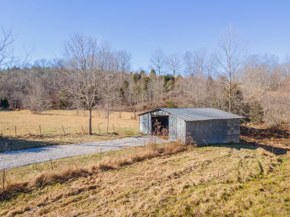 5120 Brison Rd, Collinwood, TN 38450