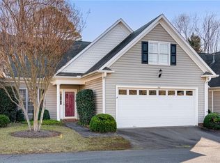541 Sherwood Hills Dr, Winston Salem, NC 27104