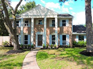 9811 Foxrun Ct, Houston, TX 77080