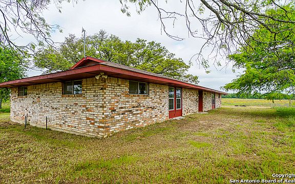 5th image of 3221 County Road 421