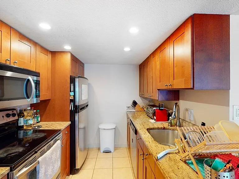 108 Peterborough St #3E — Photo 5