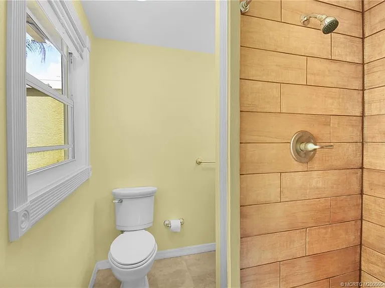 1413 SW Heather Ter — Photo 14