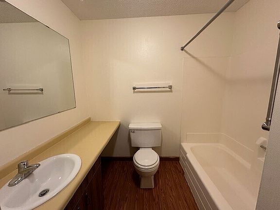 3rd image of 8379 Jasmine St #7