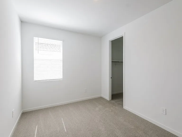 24453 W Grove St — Photo 12
