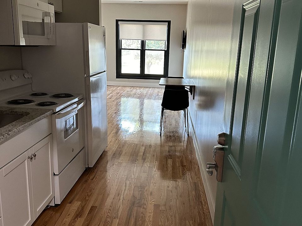 BrandNew Studio Apartments Starting At 750.00 All Bills Paid