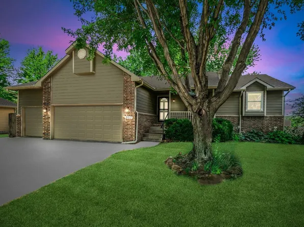 2517 N Covington Cir, Wichita, KS 67205