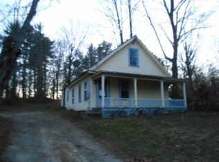 44 Leavitt Rd, Pittsfield, NH 03263