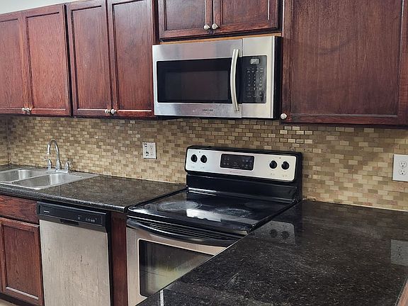 3rd image of 6979 SW 40th St #6