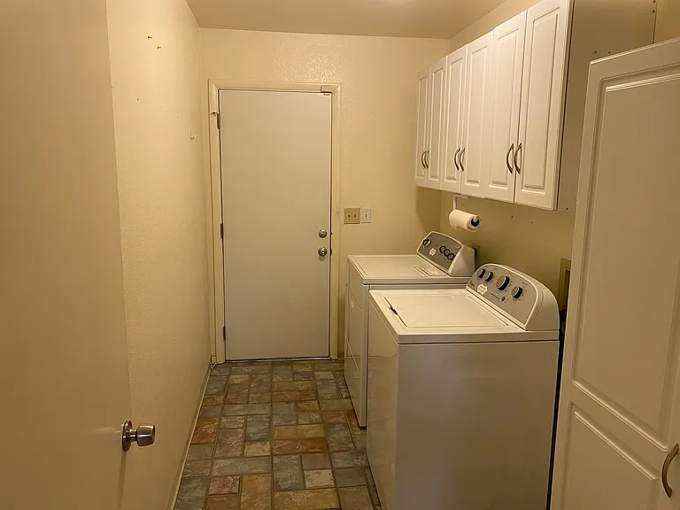 2744 E Villa Theresa Dr — Photo 7