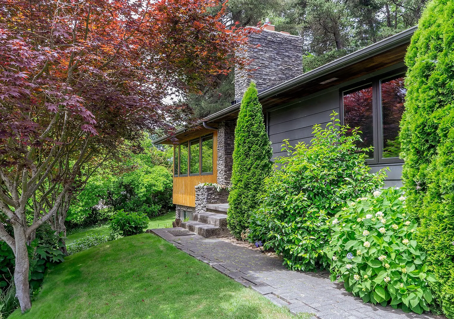 Miner Way House — Photo 2