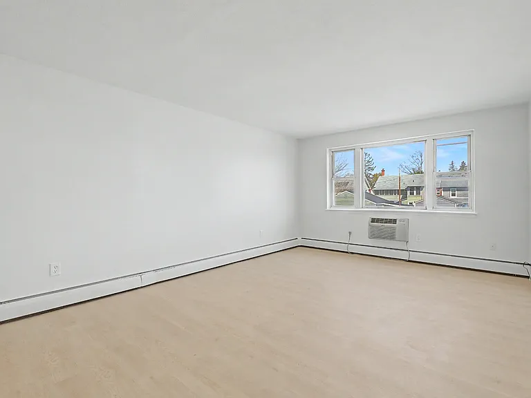 21A3B Spring St #B3 — Photo 11