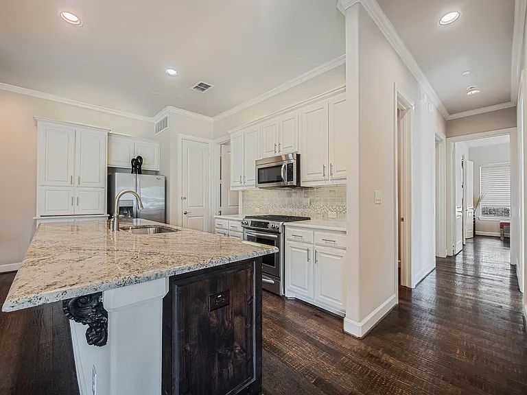 5001 Meridian Ln #2103 — Photo 11