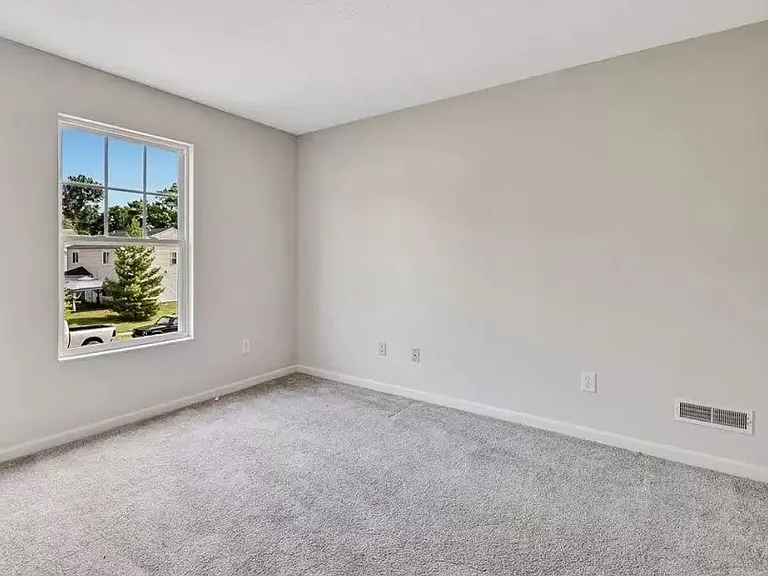 2311 Adams Creek Dr — Photo 6