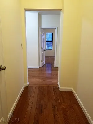 Rented by Hillel Realty Group | media 35