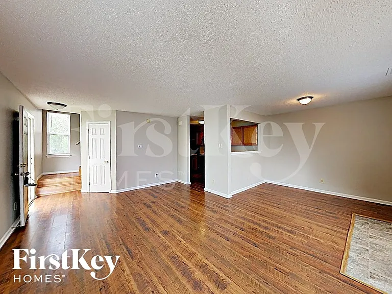 6646 Kinnerton Dr — Photo 5