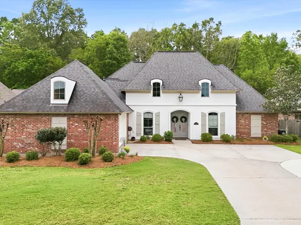12403 Oak Fields Dr, Geismar, LA 70734