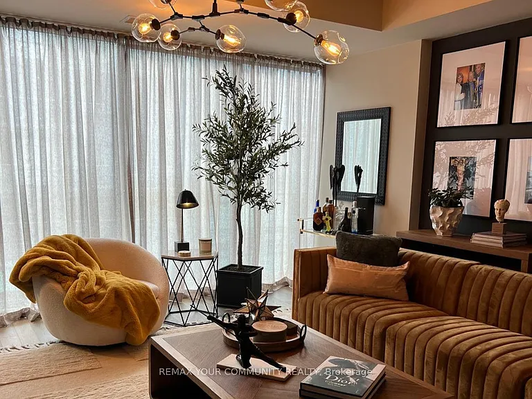 38 Stewart St #701 — Photo 4