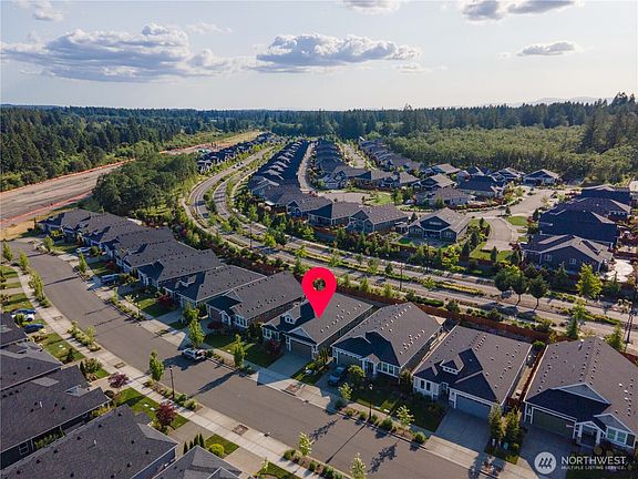 2nd image of 3313 Okanogan Court SE