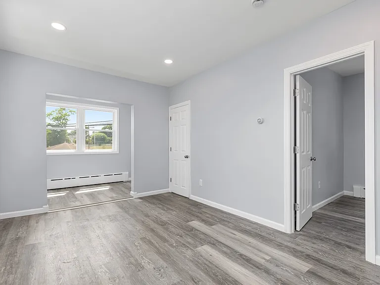 272 Laurence Pkwy #A — Photo 2