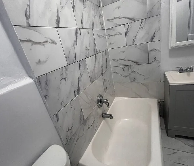124 Oak St — Photo 3