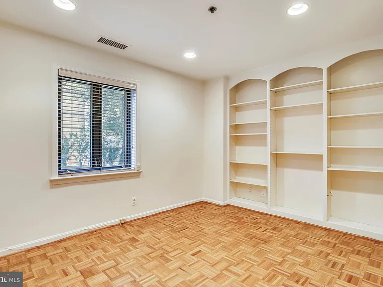 1401 N Oak St #G6 — Photo 25