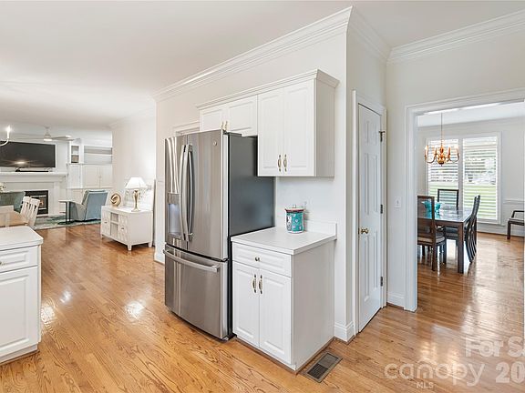 4th image of 21216 Norman Shores Dr