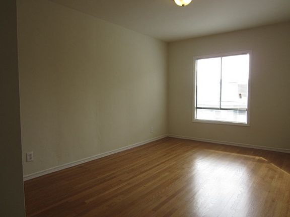 4th image of 80 Terra Vista Ave APT 7
