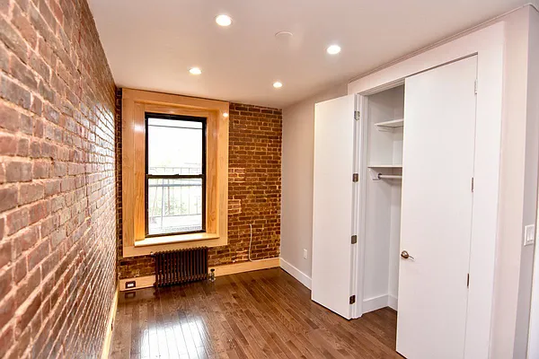 Rented by Bohemia Realty Group | media 10