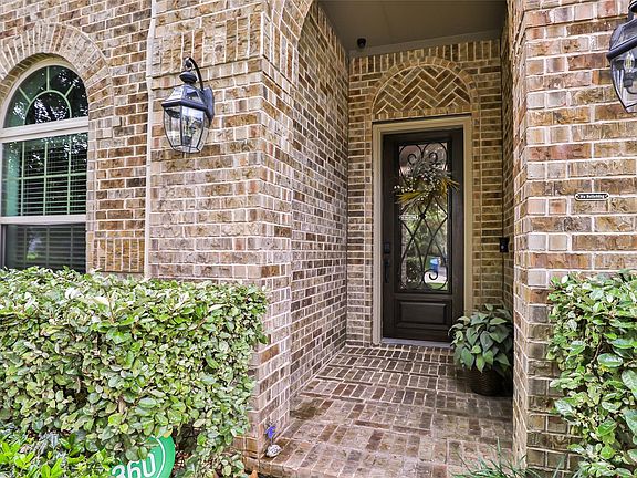 3rd image of 21322 Sweet Auburn Ln