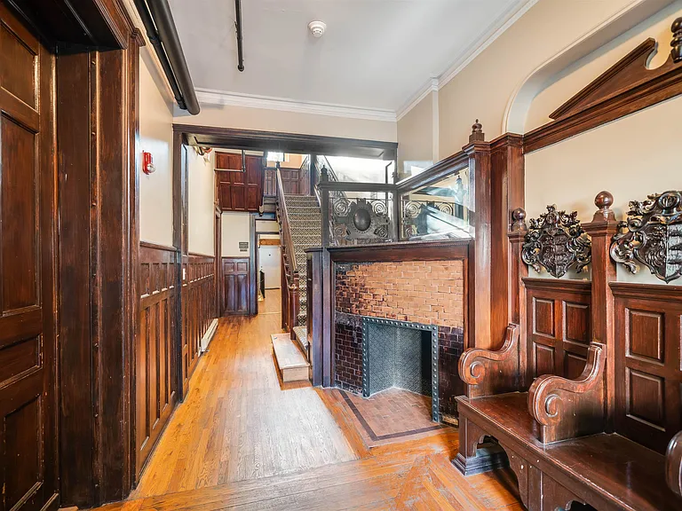 830 Hudson St #4 — Photo 12