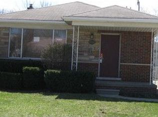 7558 State Park, Center Line, MI 48015