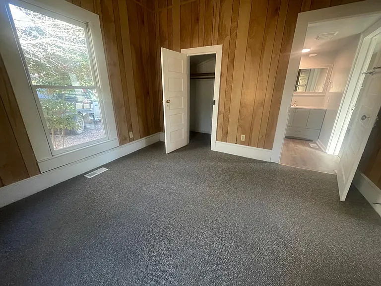1118 W 3rd St — Photo 5