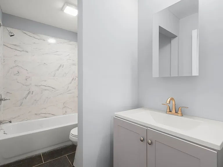 75 Fairview St — Photo 8