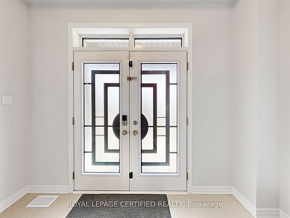3rd image of 1519 Whitlock Ave